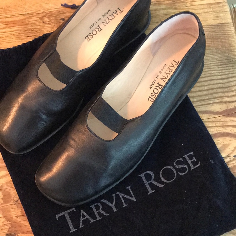 Ladies Taryn Rose black shoes